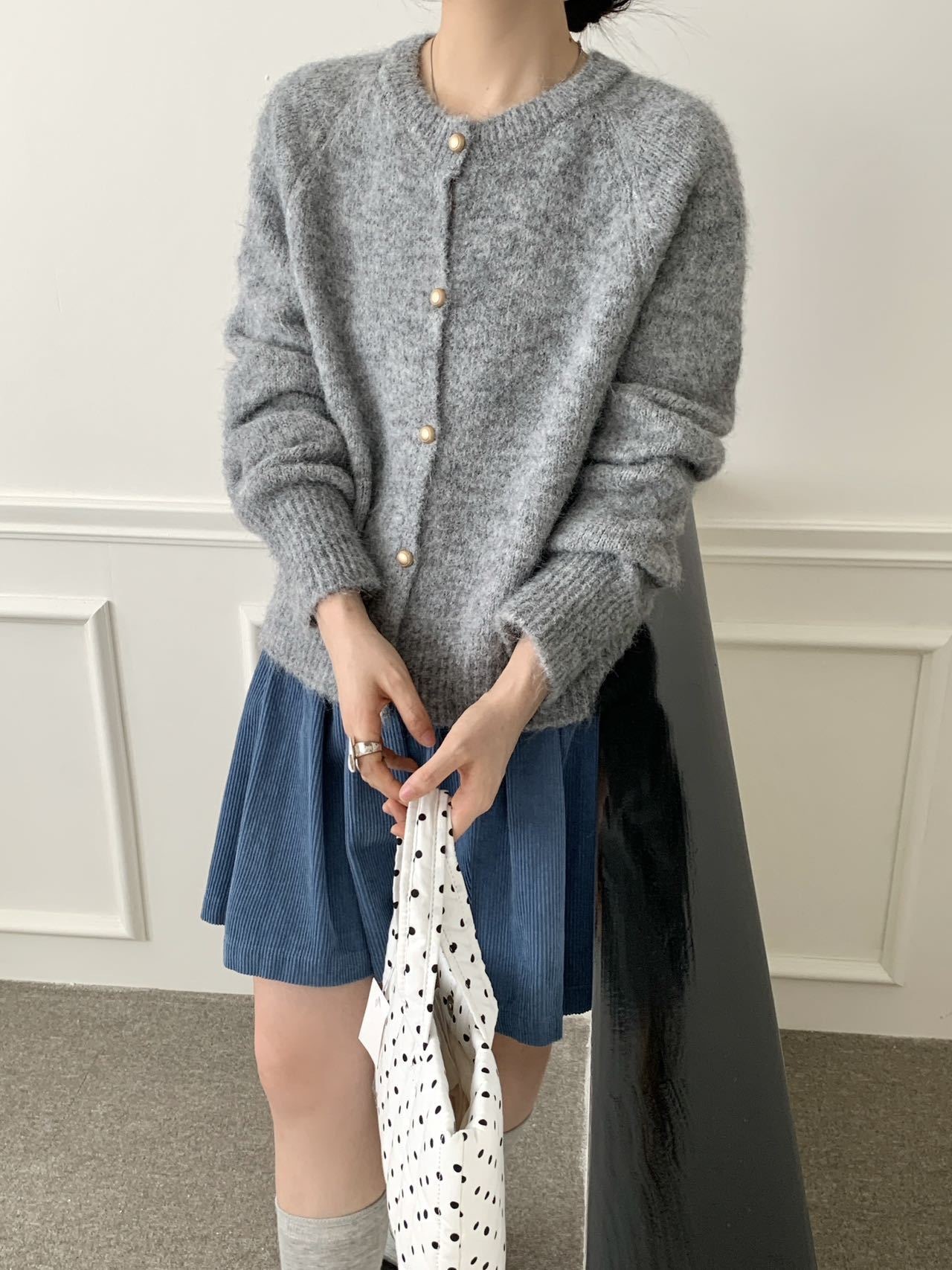 Metal Buckle Round Neck Knitted Cardigan Loose Casual - Image 3